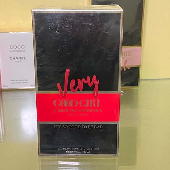 Carolina Herrera Good Girl Eau de Parfum - Red 2.70 oz - Picture 4 of 6